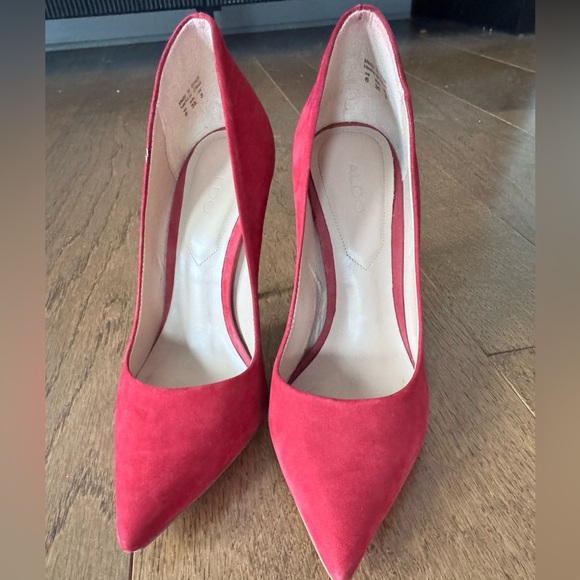 Aldo Magenta Suede Pumps - Size 6 - Picture 3 of 3